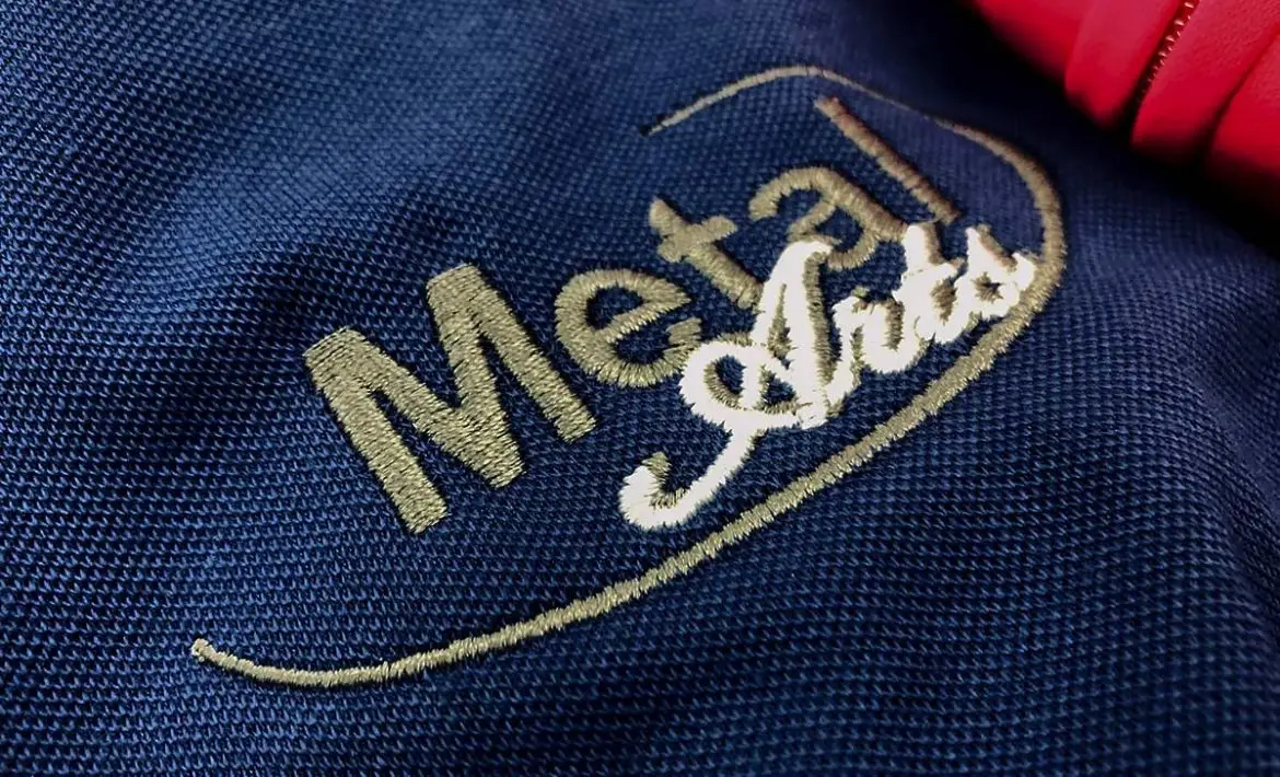 hand embroidering satin stitch in Wichita, KS