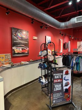 lobby-us-logo-apparel